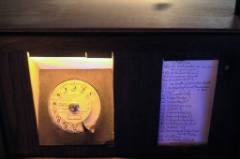 Jukebox marionnettique 005 * 5184 x 3456 * (4.12MB)